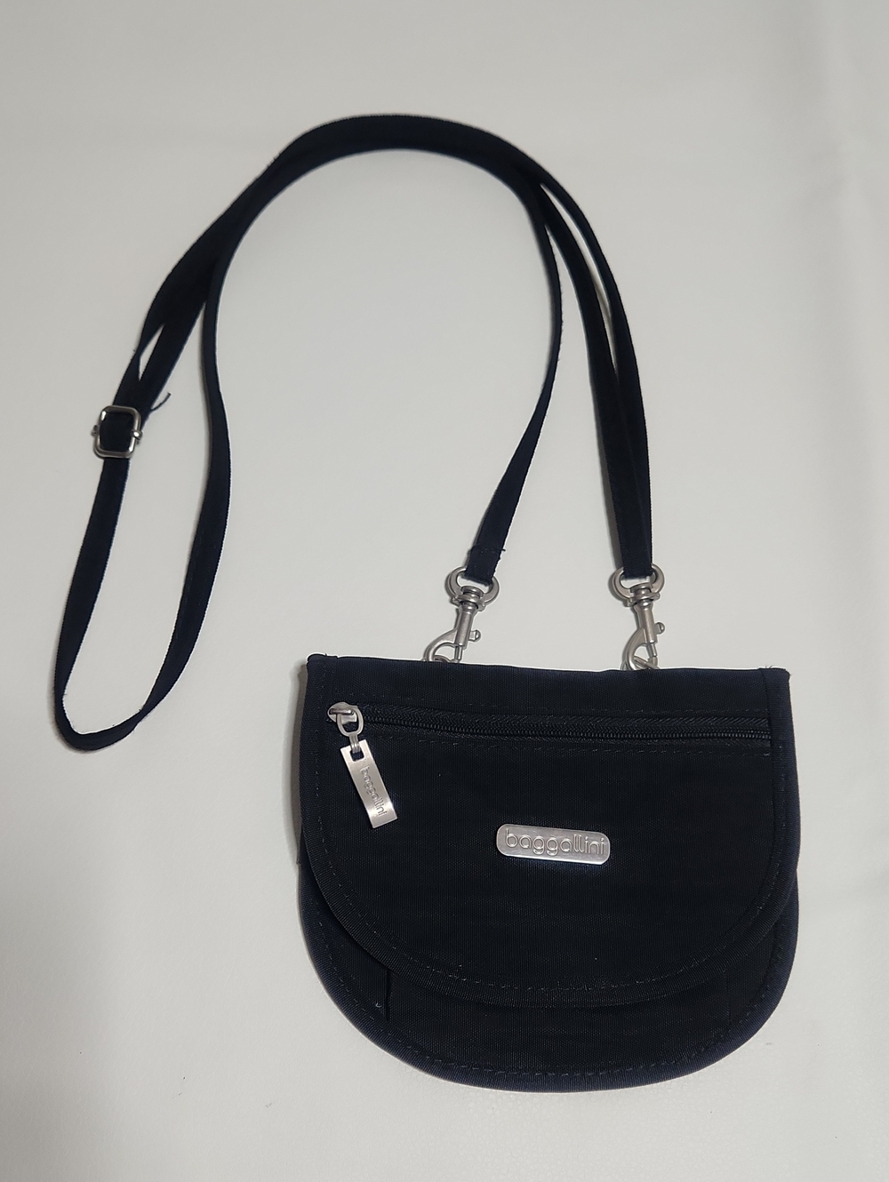 Baggallini Black Compact Crossbody Bag